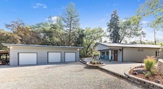 5168 Glen Echo Way, Central Point, OR 97502