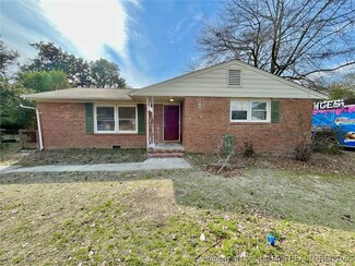 1514 Roxie Ave, Fayetteville, NC 28304