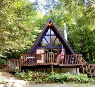 125 Pine Ln, Hunter, NY 12442