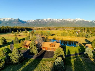 1075 Swan Horseshoe Dr, Bigfork, MT 59911