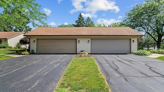 5715 Elaine Dr Unit 23, Rockford, IL 61108