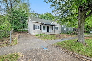 2021 Miner Ave, Muskegon, MI 49441