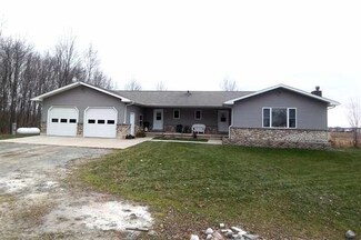 1001 Greiner Rd, Athens, WI 54411