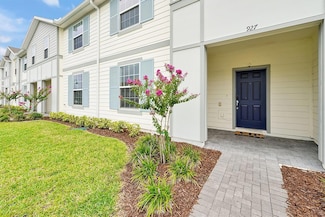927 Paradise Dr, Davenport, FL 33897