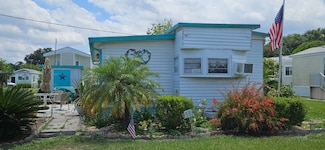 6941 Macdonald Ct Unit 11, Zephyrhills, FL 33541