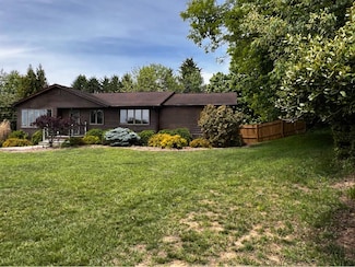 3709 Bill St, Pulaski, VA 24301