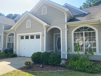 1413 Tiger Lake Dr, Gulf Breeze, FL 32563