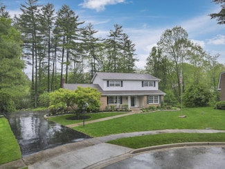 835 Nob Hill Ct, Columbus, OH 43230
