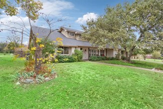 8217 Teakwood Dr, Woodway, TX 76712