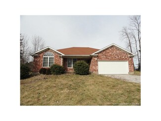 10054 Bradford Rd, Greenville, IN 47124
