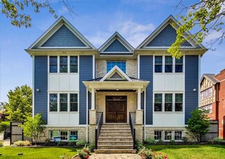6674 N Olympia Ave, Chicago, IL 60631