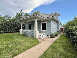 904 Fairview St, Rapid City, SD 57701