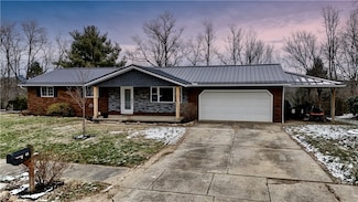 201 Schaar Dr, Dover, OH 44622