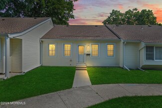 16 Plaza de Las Trinidad Unit D, Freehold, NJ 07728