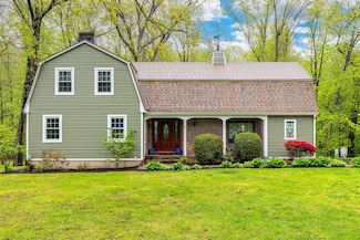 8 King Rd, Wallingford, CT 06492