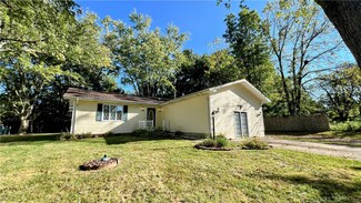 508 E Hillshire Rd, Decatur, IL 62521