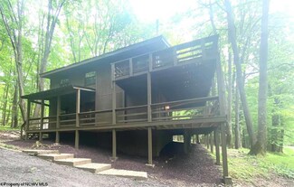 76 Arbutus Ct, Terra Alta, WV 26764
