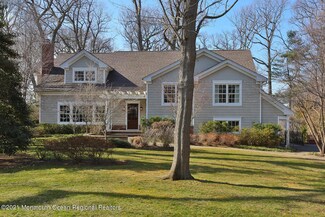 9 Circle Dr, Rumson, NJ 07760