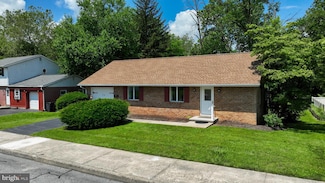 75 Circle Dr, Ephrata, PA 17522