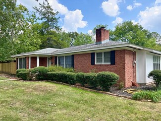 1025 Mcgregor Dr, Lufkin, TX 75904