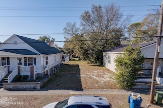 1218 S 8th St, Wilmington, NC 28401