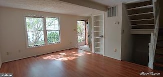 7937 Tyson Oaks Cir, Vienna, VA 22182