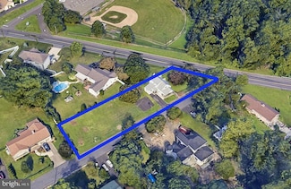 1955 Hulmeville Rd, Bensalem, PA 19020