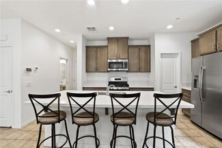 3827 Grant St Unit 52, Corona, CA 92879