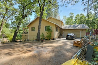 19170 Tiger Lily Ln, Grass Valley, CA 95945