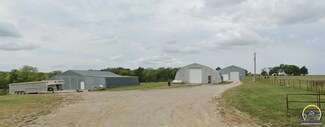 25359 S Valencia Rd, Osage City, KS 66523