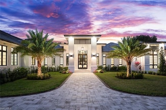 445 West St, Naples, FL 34108