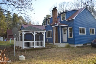 5 Brook Ln, Becket, MA 01223