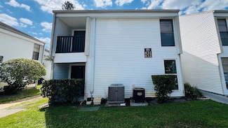 631 Haven Place, Tarpon Springs, FL 34689