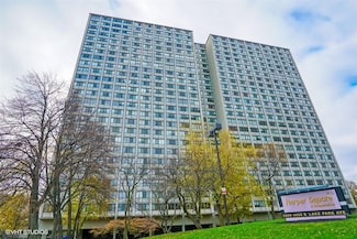 4850 S Lake Park Ave Unit 408-B, Chicago, IL 60615