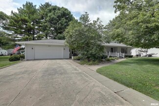 203 Quincy St, Golden, IL 62339