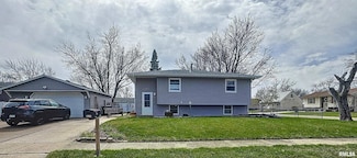 4313 W 13th St, Davenport, IA 52804