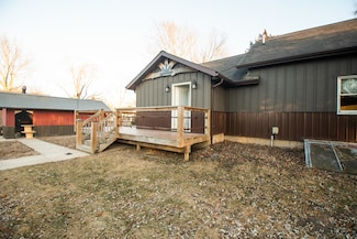 7981 S Pine St, Dixon, IL 61021