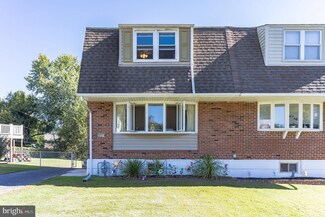 710 Swarthmorewood Ln, Swarthmore, PA 19081