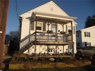 10 N County St, East Providence, RI 02914