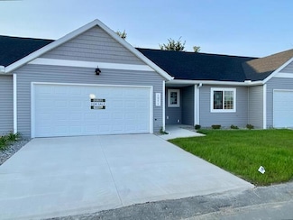 Unit 98 Highpoint Dr, Wayland, MI 49348