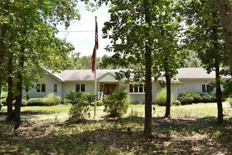 2551 5th Ave, Hammonton, NJ 08037