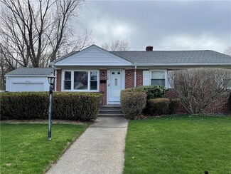 156 Davis Ave, Cranston, RI 02910