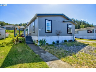 550 S State St Unit 139, Sutherlin, OR 97479