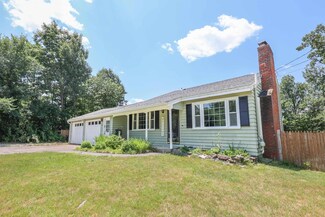 4 Elaine Ave, Derry, NH 03038