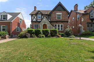 7448 Amherst Ave, Saint Louis, MO 63130