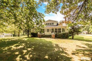 1804 W Forrest Hill Ave, Peoria, IL 61604