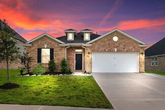 111 Colorado Dr, Baytown, TX 77523