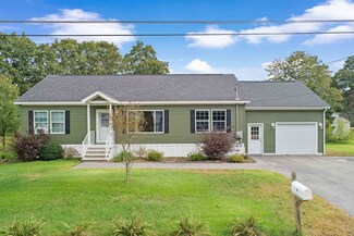 8 Ridgefield Dr, Nashua, NH 03062