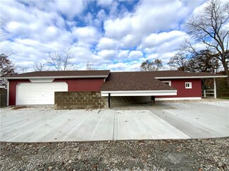 330 Bunker Hill Rd, Aliquippa, PA 15001