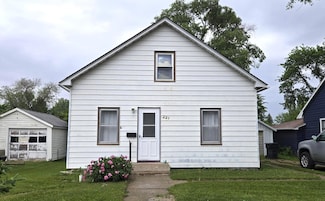 221 W 6th St, Miller, SD 57362
